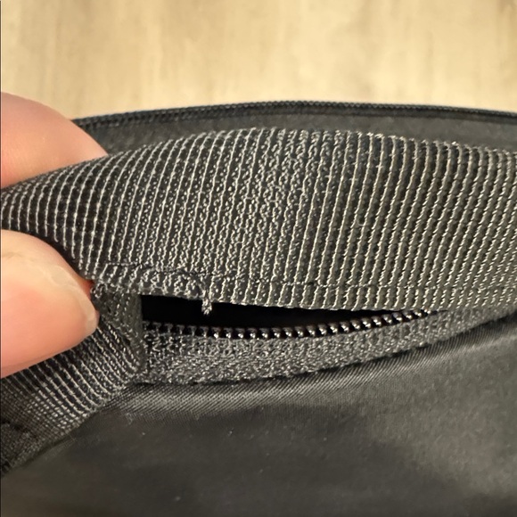 Lululemon Athletica Black Travel Belt Bag - Picture 12 of 12